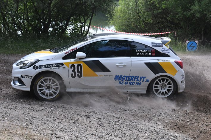 På rallyets sjette hastighedsprøve var Vallentin og Egholm tredjehurtigst og på andre prøver var de hurtigere end de to de nærmeste konkurrenter i klassen
(Foto: MD/autoMOTIV - specialpress@gmail.com)